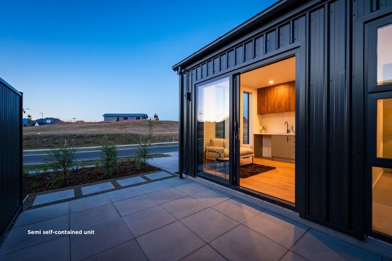 Photo of property in 6 Simpson Crescent, Wanaka, 9305