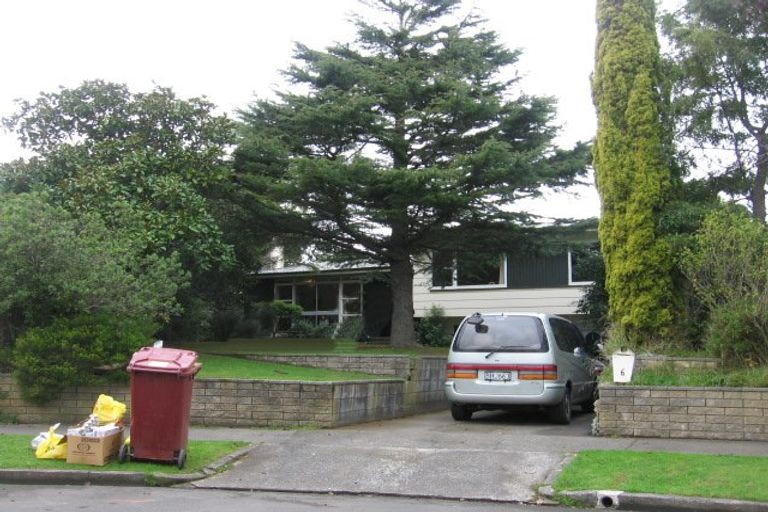 Photo of property in 6 Mahia Place, Kelvin Grove, Palmerston North, 4414