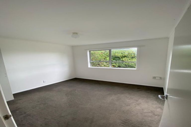 Photo of property in 51 Hepburn Road, Glendene, Auckland, 0602