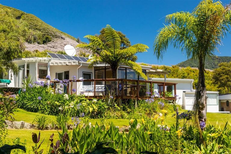 Photo of property in 516 Clova Bay Road, Totaranui, Picton, 7282