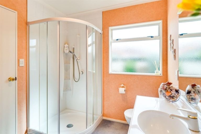 Photo of property in 14 Alderney Way, Taradale, Napier, 4112