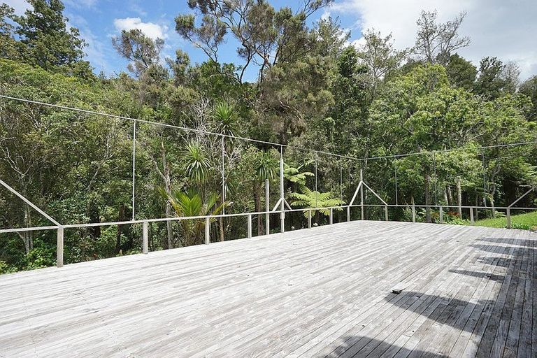 Photo of property in 17 Homewood Place, Chatswood, Auckland, 0626