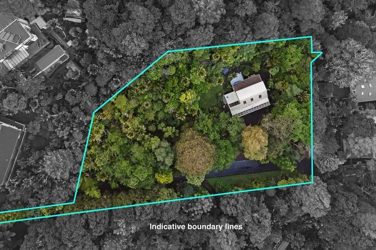 Photo of property in 576c South Titirangi Road, Titirangi, Auckland, 0604