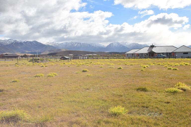 Photo of property in 7 Homestead Avenue, Twizel, 7999