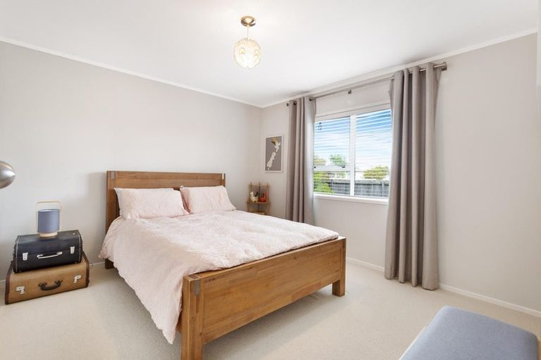 Photo of property in 699 Te Atatu Road, Te Atatu Peninsula, Auckland, 0610