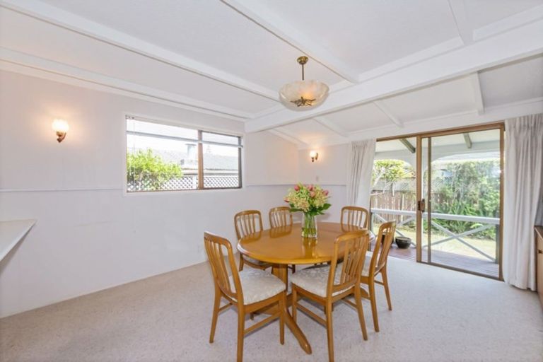 Photo of property in 9b Centreway Road, Orewa, 0931