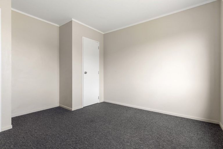 Photo of property in 191c Chamberlain Road, Bombay, 2675