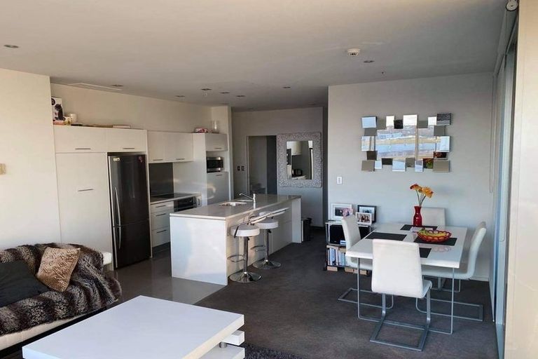 Photo of property in Sentinel Apartments, 604/3 Northcroft Street, Takapuna, Auckland, 0622