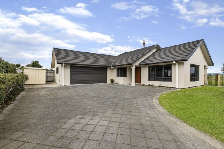 Photo of property in 5 Shaun Close, Papamoa Beach, Papamoa, 3118