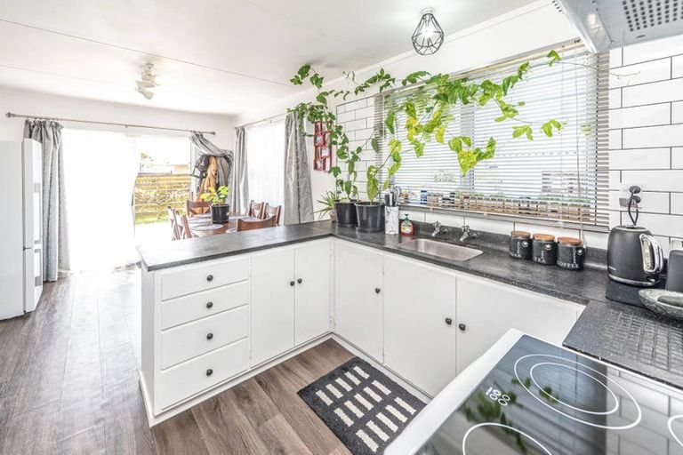 Photo of property in 38 Ward Street, Aramoho, Whanganui, 4500