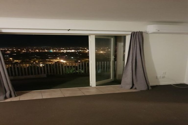 Photo of property in 27a Enfield Road, Hospital Hill, Napier, 4110