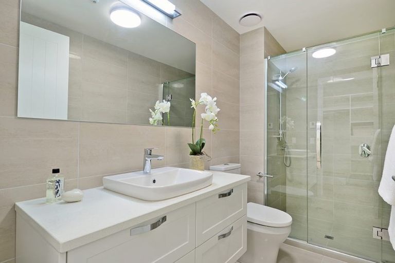 Photo of property in 83 Panorama Heights, Orewa, 0931