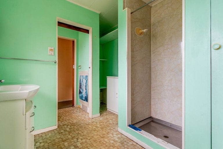 Photo of property in 37 Rangiuru Road, Otaki Beach, Otaki, 5512