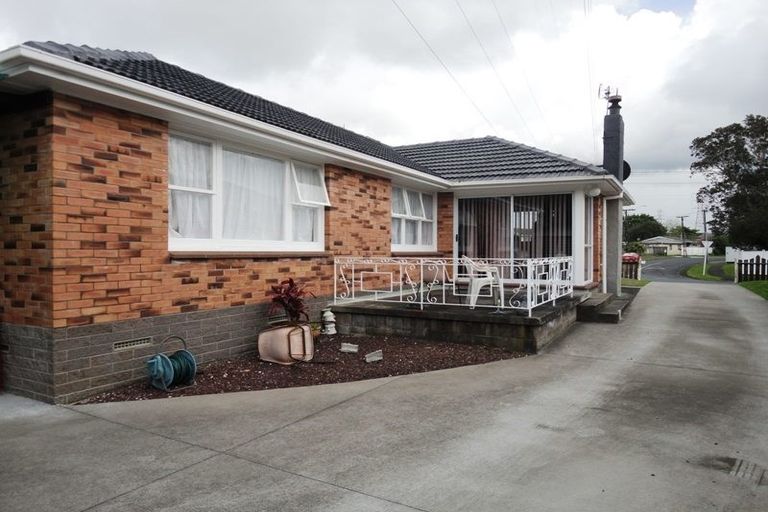 Photo of property in 42 Aurea Avenue, Pakuranga, Auckland, 2010