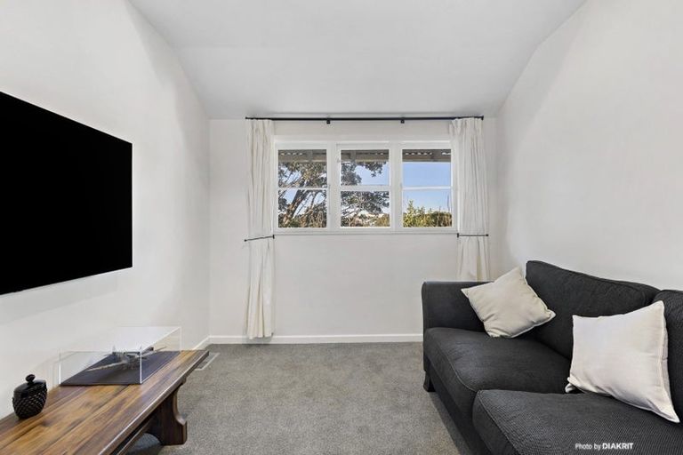 Photo of property in 72 Chaytor Street, Karori, Wellington, 6012
