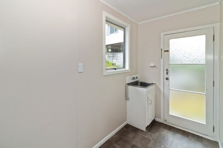 Photo of property in 163b Pembroke Street, Westown, New Plymouth, 4310
