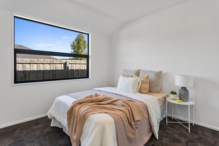 Photo of property in 105 Kippenberger Avenue, Rangiora, 7400