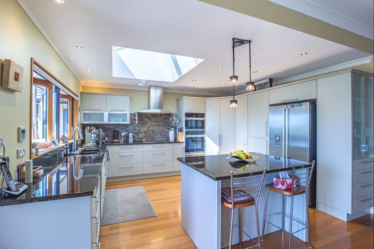 Photo of property in 40 Manakau Heights Drive, Manakau, Otaki, 5583