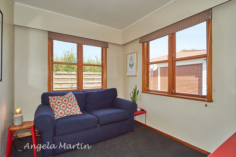 Photo of property in 3 Berkley Place, Awapuni, Palmerston North, 4412