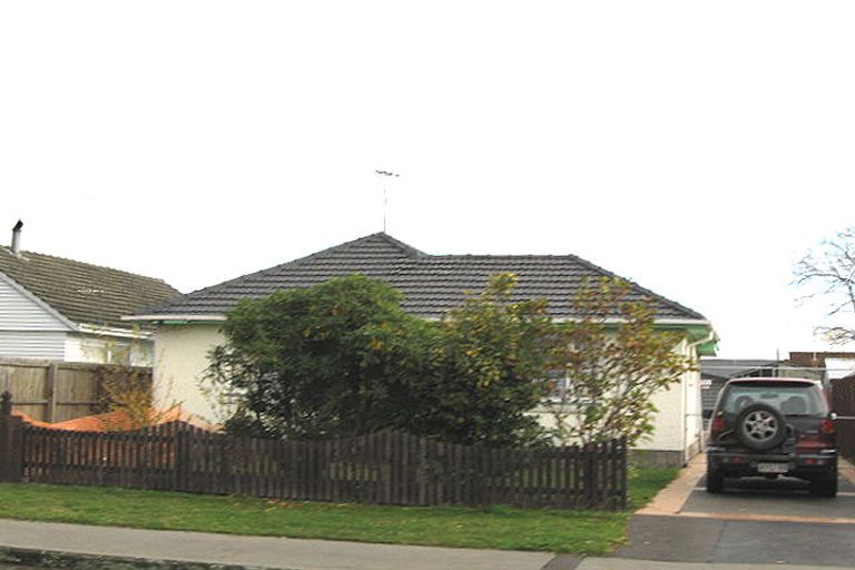 Photo of property in 57 Morrison Avenue, Northcote, Christchurch, 8052