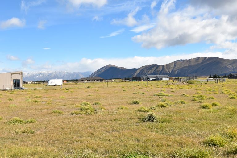 Photo of property in 7 Homestead Avenue, Twizel, 7999