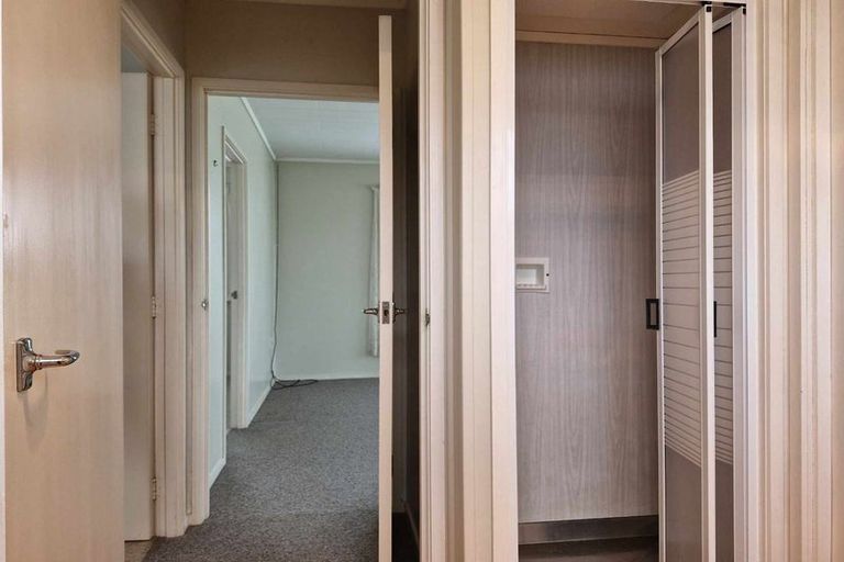 Photo of property in 15 Nelson Street, Waitara, 4320