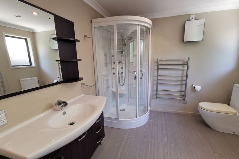 Photo of property in 41 Pisces Road, Glen Eden, Auckland, 0602