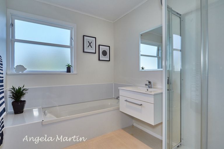 Photo of property in 3 Berkley Place, Awapuni, Palmerston North, 4412