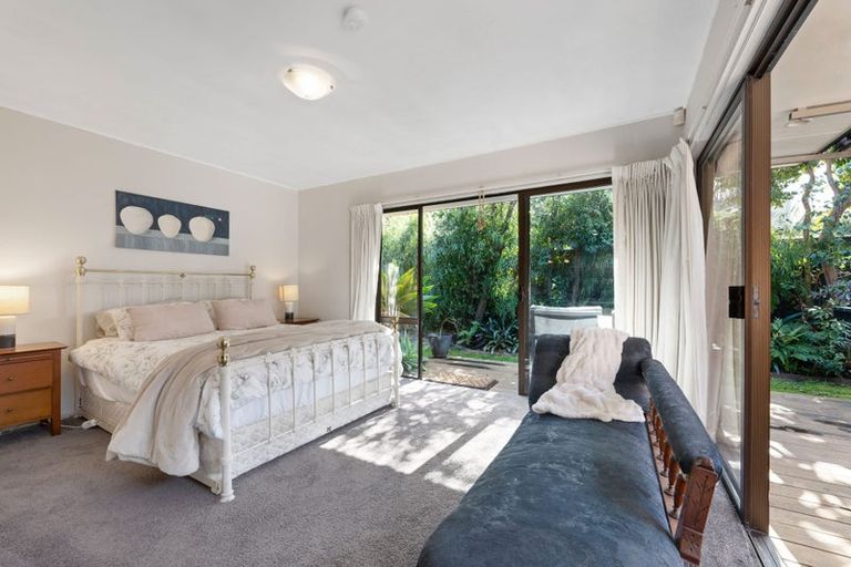 Photo of property in 21b Eastern Beach Road, Eastern Beach, Auckland, 2012