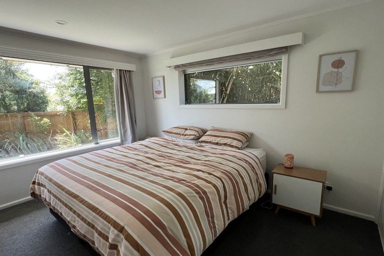 Photo of property in 15 Mirfield Place, Russley, Christchurch, 8042