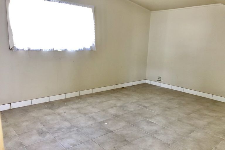 Photo of property in 27 Orly Avenue, Mangere, Auckland, 2022