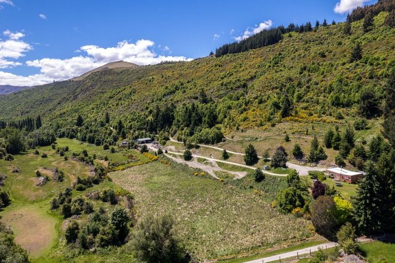 Photo of property in 100 Whitechapel Road, Arrow Junction, Queenstown, 9371