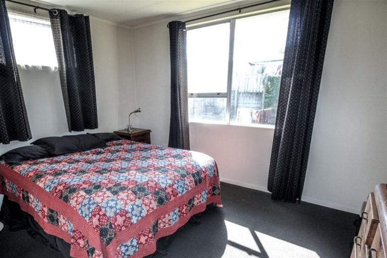 Photo of property in 2 Crystal Place, Pukehangi, Rotorua, 3015