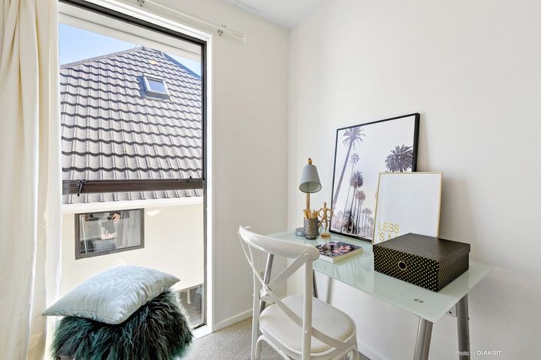 Photo of property in 31 Macdonald Crescent, Te Aro, Wellington, 6011