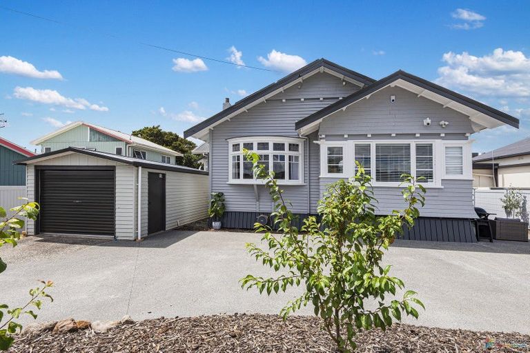 Photo of property in 16 Zealandia Street, Kensington, Whangarei, 0112