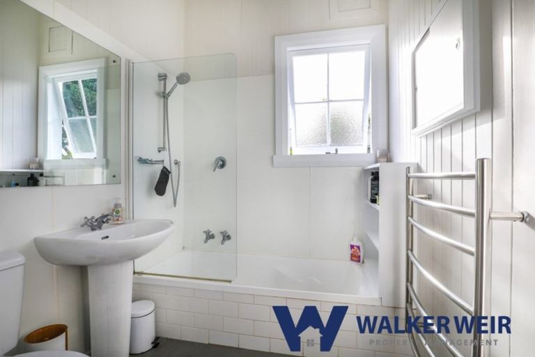 Photo of property in 6 Powell Street, Avondale, Auckland, 1026