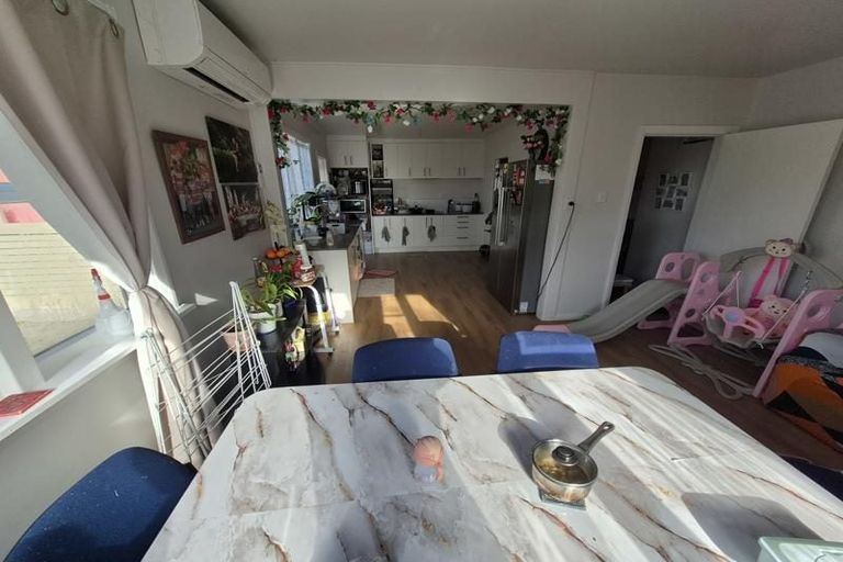 Photo of property in 72 Main North Road, Papanui, Christchurch, 8052