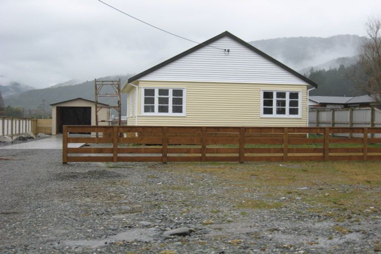 Photo of property in 23 Wainui Street, Dobson, Greymouth, 7805
