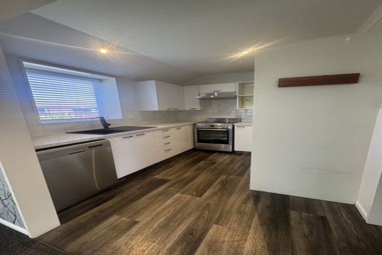 Photo of property in 132a Warren Crescent, Hillmorton, Christchurch, 8025