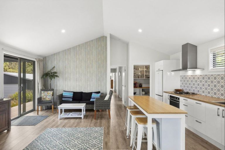 Photo of property in 20 Pohutukawa Place, Pohara, Takaka, 7183