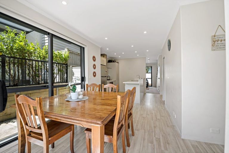 Photo of property in 31 Matairangi Avenue, Totara Heights, Auckland, 2105