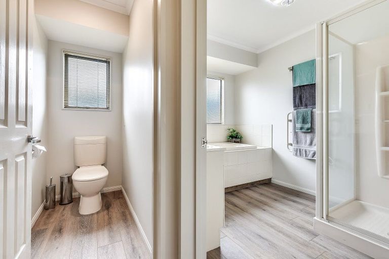 Photo of property in 52 Diomede Glade, Flagstaff, Hamilton, 3210