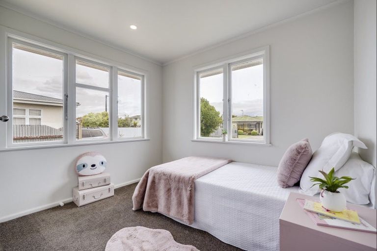 Photo of property in 11 Kelvin Road, Maraenui, Napier, 4110