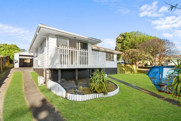 Photo of property in 36 Frobisher Way, Clendon Park, Auckland, 2103