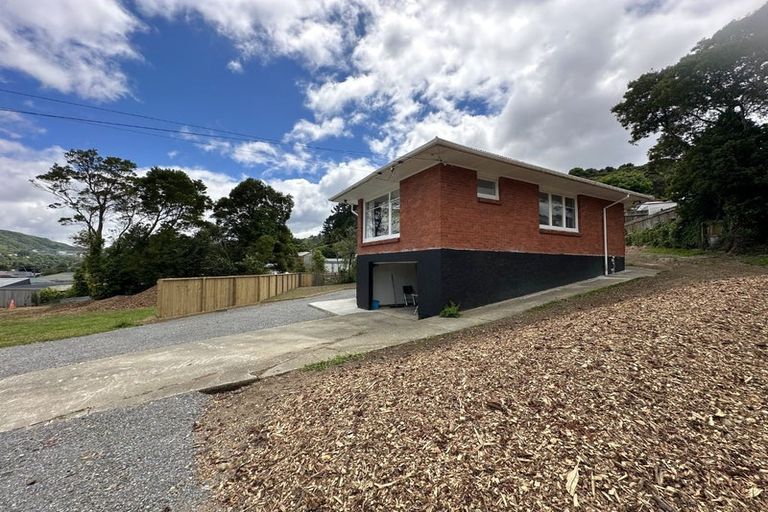 Photo of property in 119 Stokes Valley Road, Stokes Valley, Lower Hutt, 5019