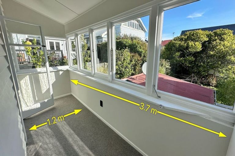 Photo of property in 44 Pirie Street, Mount Victoria, Wellington, 6011