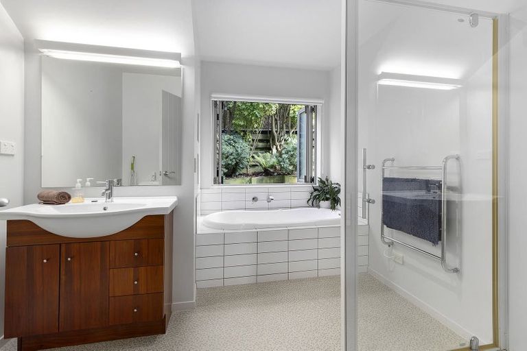 Photo of property in 24a Thimble Lane, Whitby, Porirua, 5024