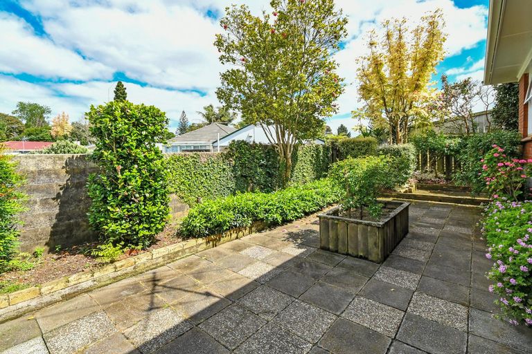 Photo of property in 49 Weymouth Road, Manurewa, Auckland, 2102