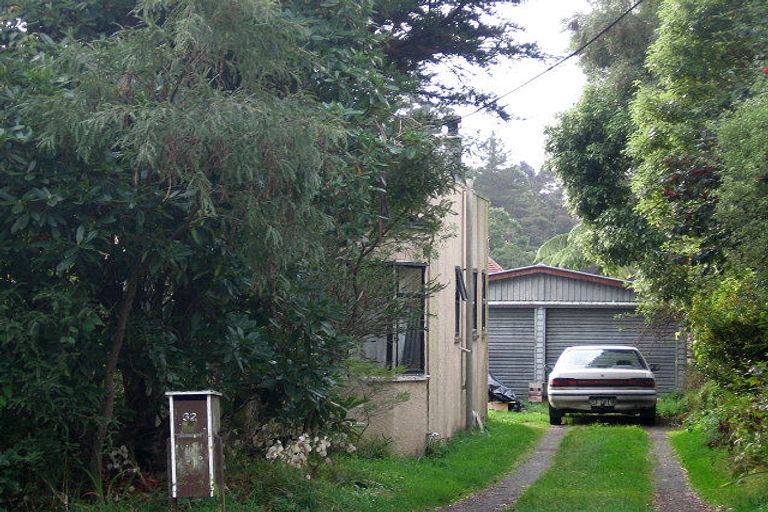 Photo of property in 32 Raukawa Street, Stokes Valley, Lower Hutt, 5019