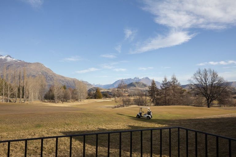 Photo of property in Millbrook Resort, 7 Chalmers Close, Arrowtown, 9371